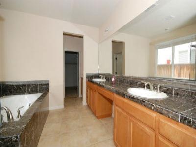1843 Greenfield Dr, Turlock, CA 95382 photo 5