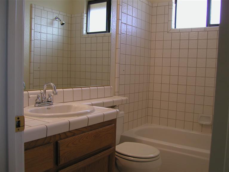 508 Berlin Way, Patterson, CA 95363 photo 11