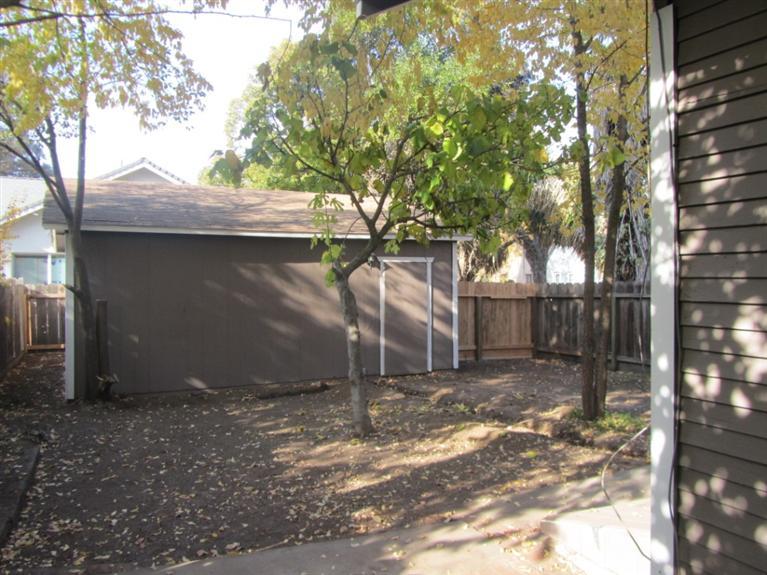 117 Johnson St, Modesto, CA 95354 photo 3