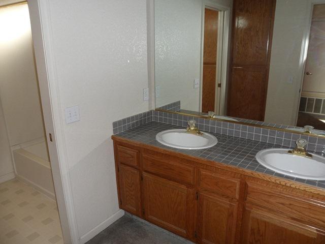 1424 Kinser Rd, Ceres, CA 95307 photo 11