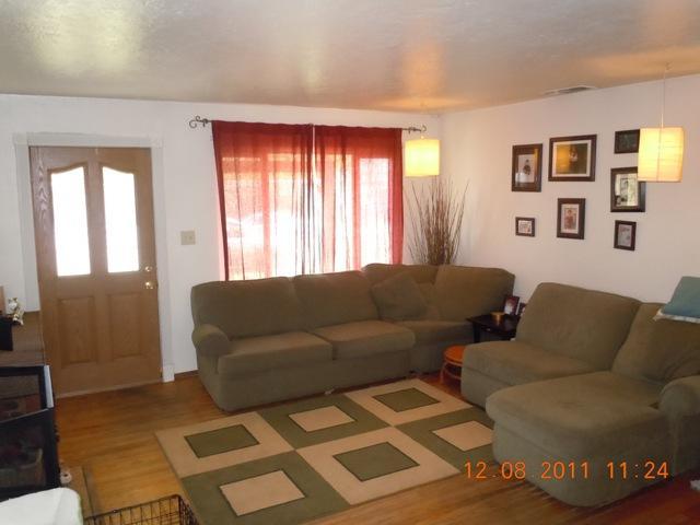 3709 Holloway Ln, Carmichael, CA 95608 photo 4