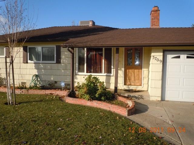 3709 Holloway Ln, Carmichael, CA 95608 photo 3