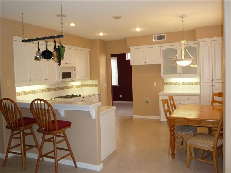 1796 Komenich Dr, Manteca, CA 95336 photo 4