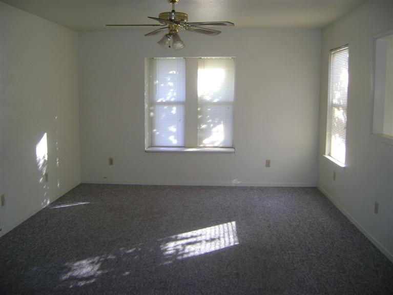 2013 Sandpoint Dr, Modesto, CA 95358 photo 2