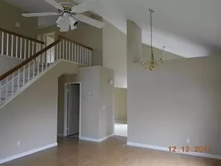 430 Falcon Ct, Tracy, CA 95376 photo 3