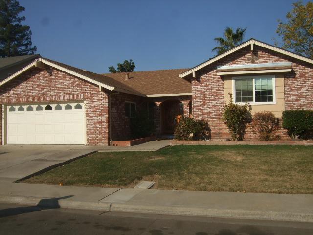 2505 Clara Dr, Turlock, CA 95380 photo 1