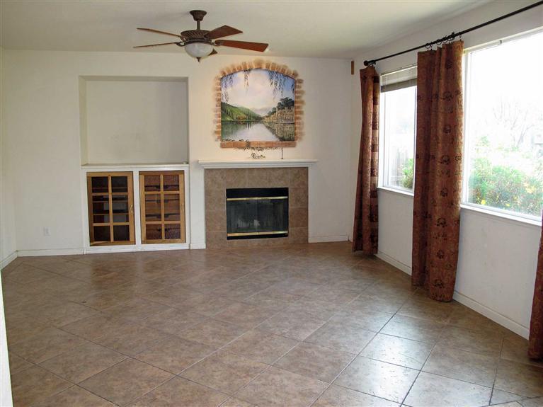 483 Banff Ct, Tracy, CA 95377 photo 4
