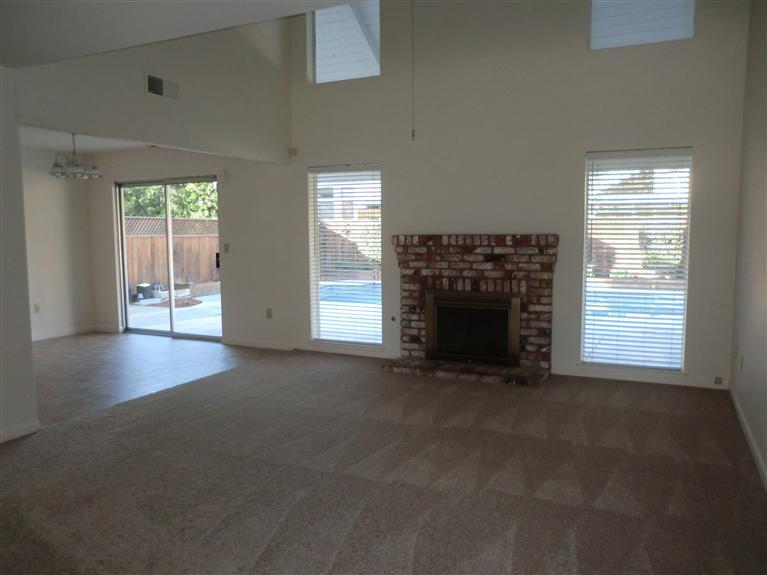 1701 Walnut Crest Way, Modesto, CA 95355 photo 2