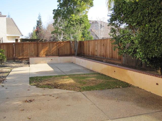 1424 Yorkshire Loop, Tracy, CA 95376 photo 6