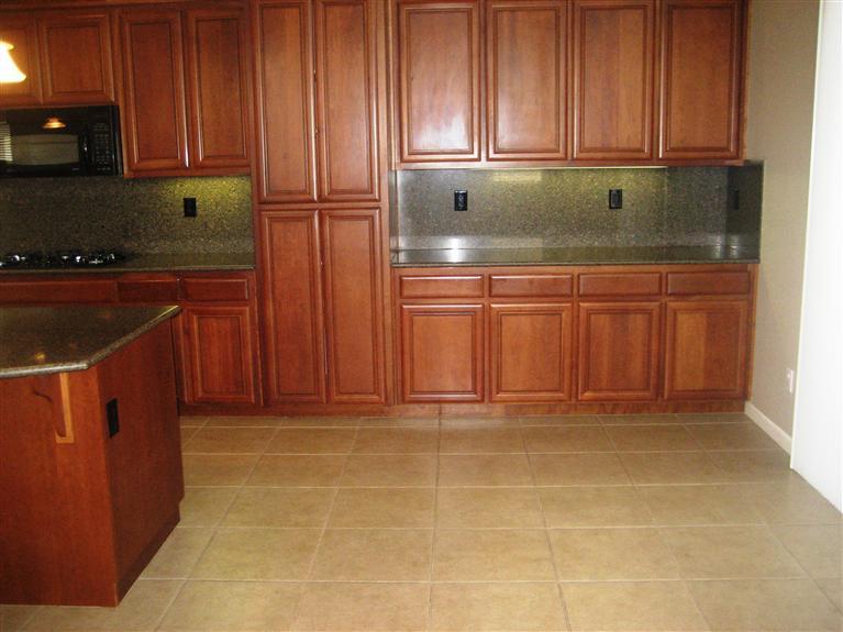 1099 Athens St, Manteca, CA 95337 photo 4