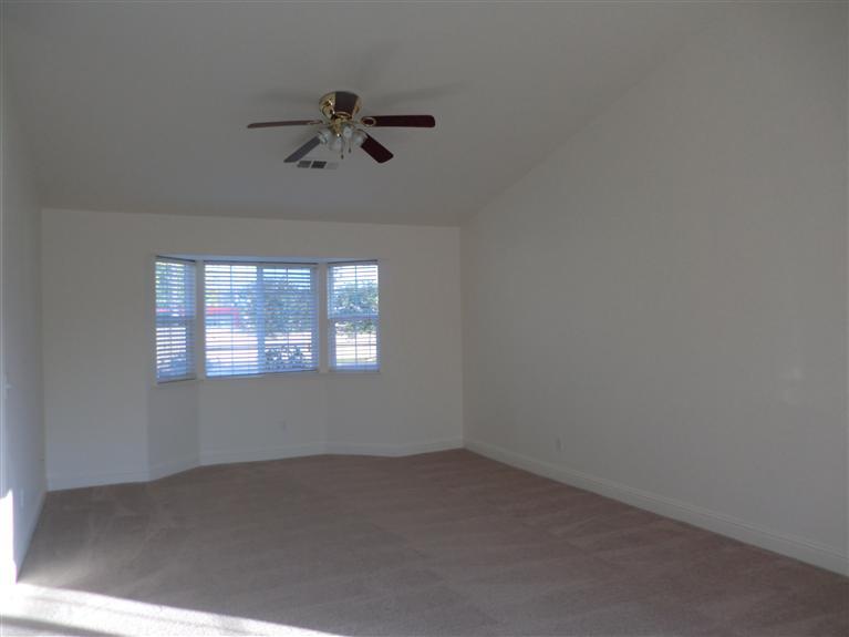 830 Latimer Ave, Modesto, CA 95351 photo 2