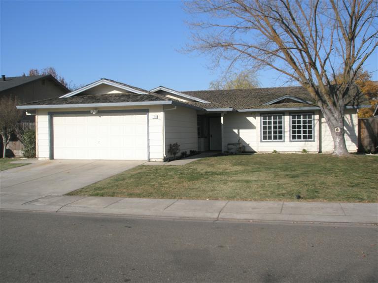 1309 Amanda Dr, Ceres, CA 95307 photo 1