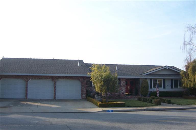 1741 Smith Dr, Turlock, CA 95382 photo 1