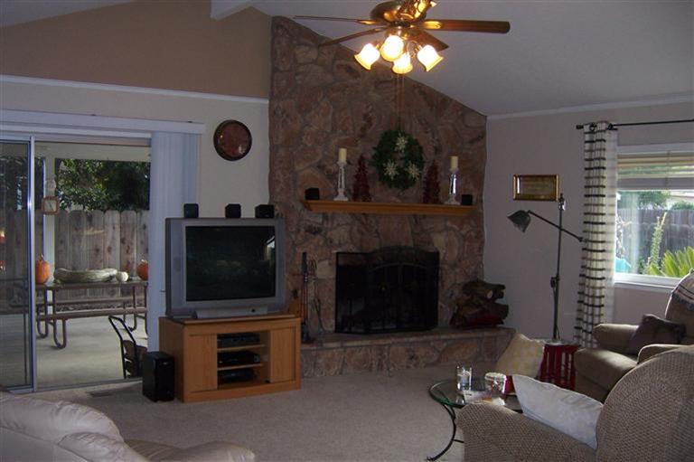 1741 Smith Dr, Turlock, CA 95382 photo 4
