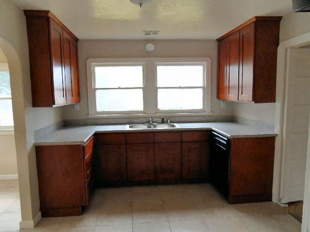 703 Burke Ave, Modesto, CA 95350 photo 7