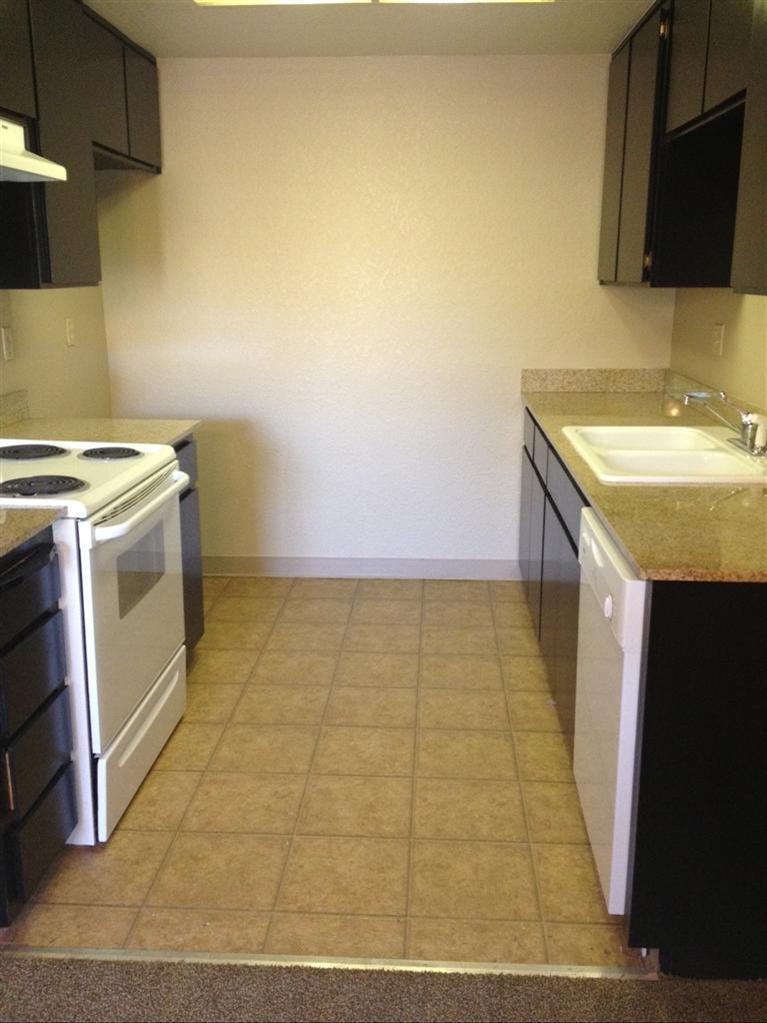 468 Cherry Ln #e, Manteca, CA 95337 photo 7