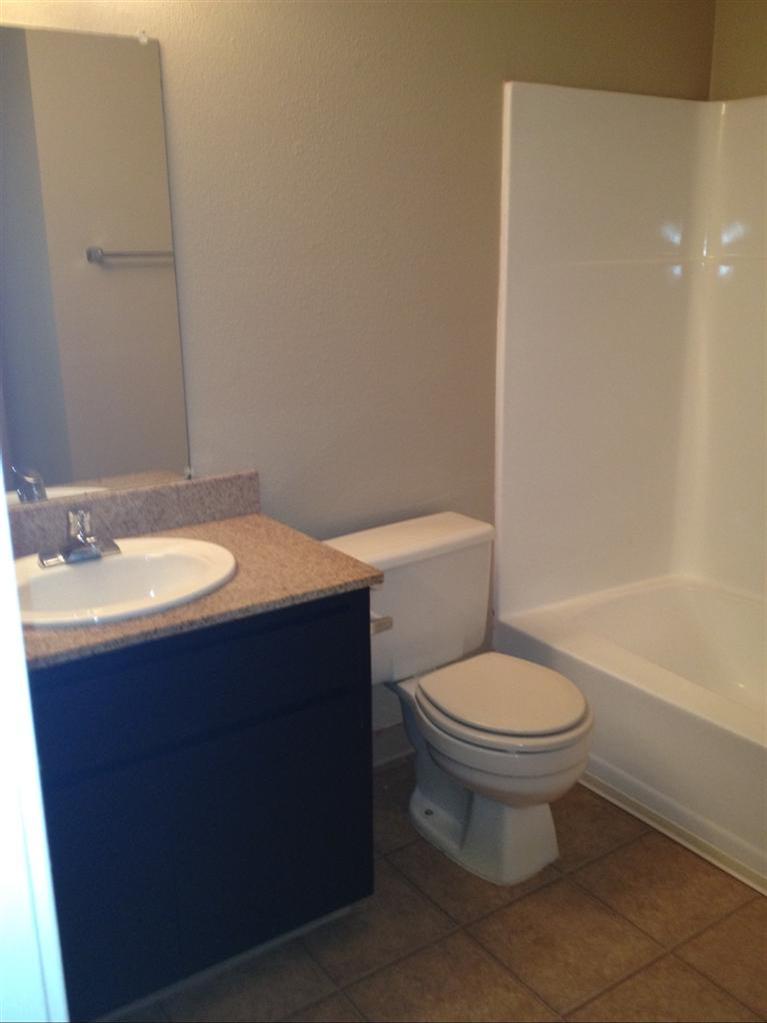 468 Cherry Ln #e, Manteca, CA 95337 photo 5