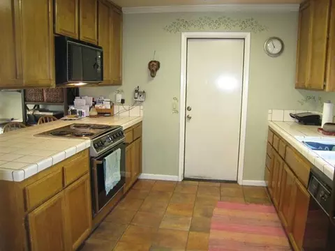 3800 Olivebranch Ln, Carmichael, CA 95608 photo 4
