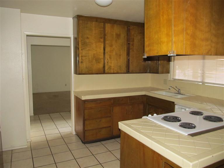 1816 Sylvan Ave, Modesto, CA 95355 photo 3