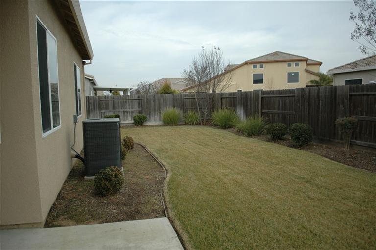 449 Sparrow Dr, Galt, CA 95632 photo 6