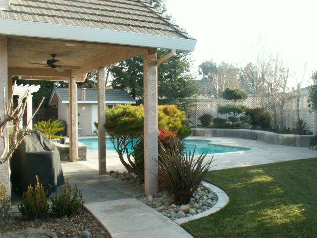1074 Groen Ct, Ripon, CA 95366 photo 2