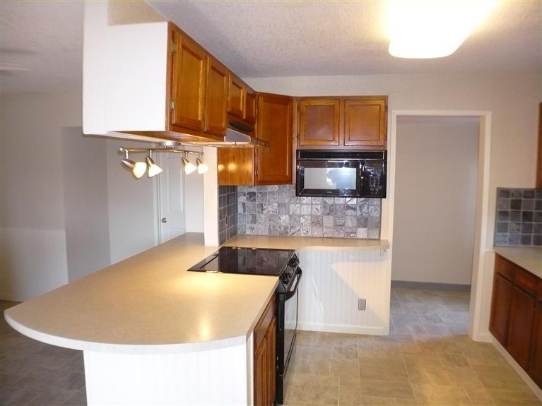 15 E 20th St, Tracy, CA 95376 photo 3