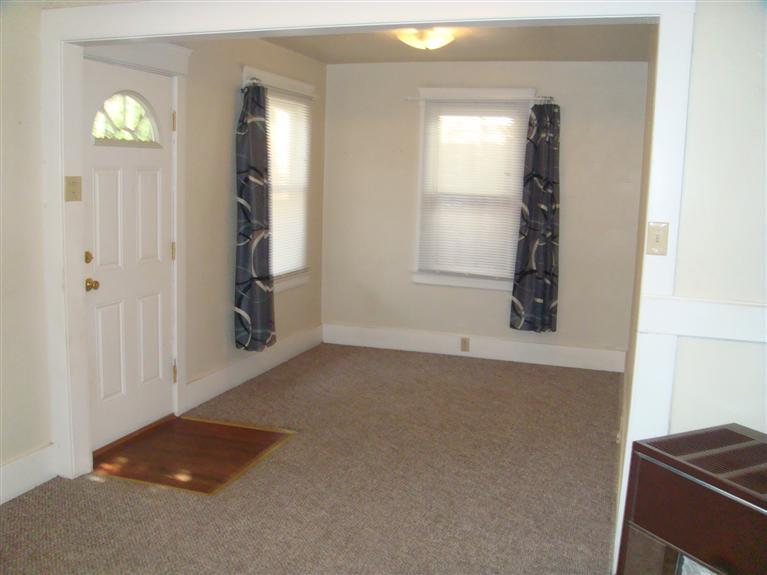 242 Melrose St, Modesto, CA 95354 photo 2