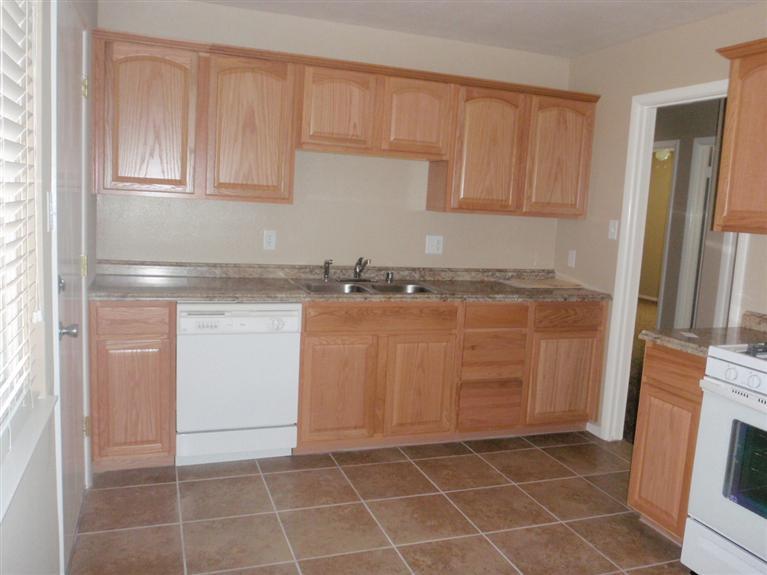 740 Daisy Ave, Lodi, CA 95240 photo 4