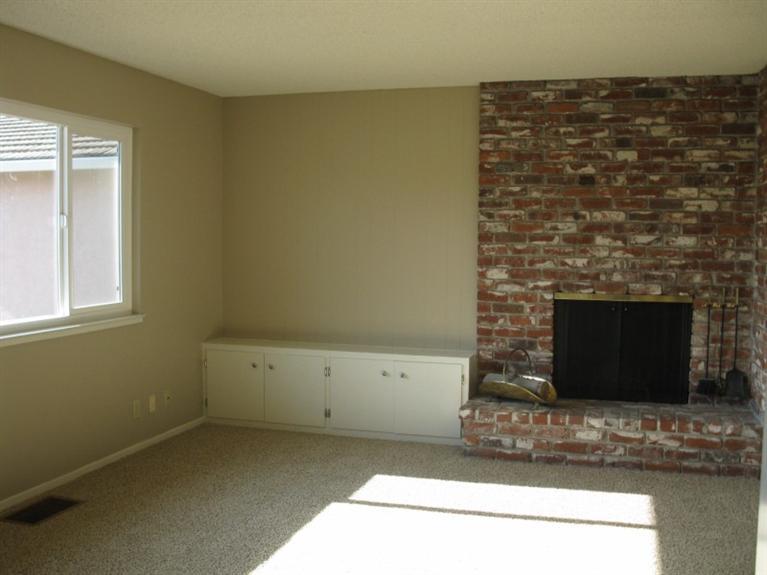 2155 Jerry Ln, Lodi, CA 95242 photo 2