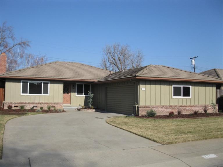 2155 Jerry Ln, Lodi, CA 95242 photo 1