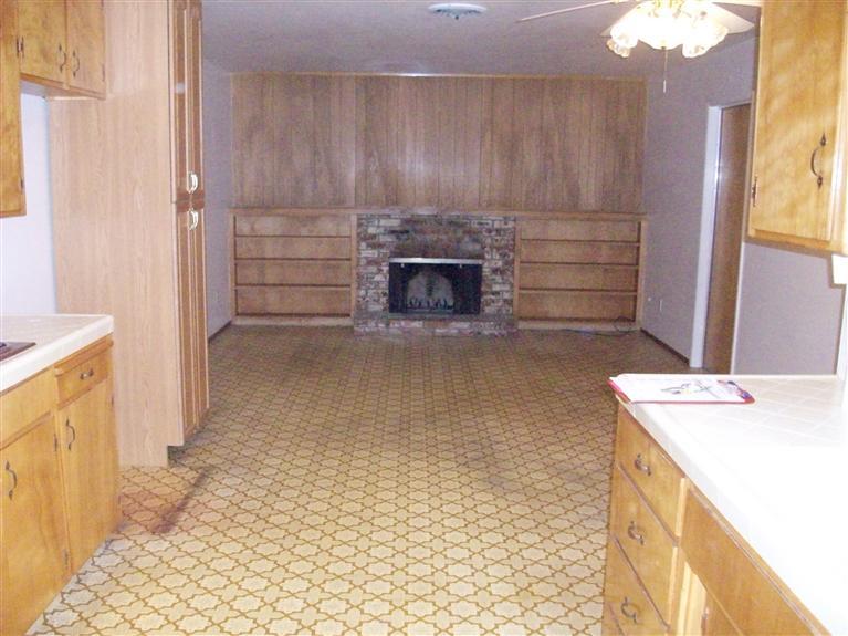2405 Teri Ln, Modesto, CA 95350 photo 3