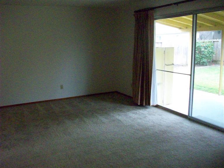2405 Teri Ln, Modesto, CA 95350 photo 2