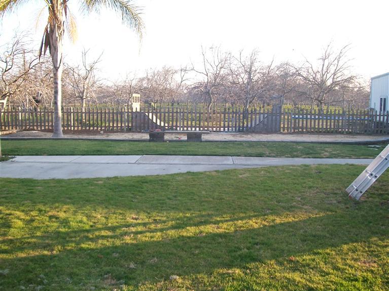 26444 E River Rd, Escalon, CA 95320 photo 10