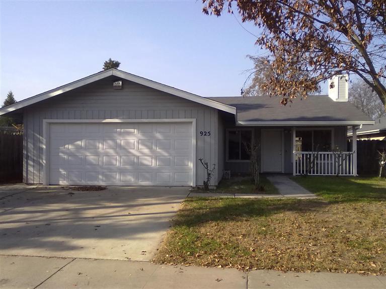 925 Marshall Ave, Modesto, CA 95351 photo 1