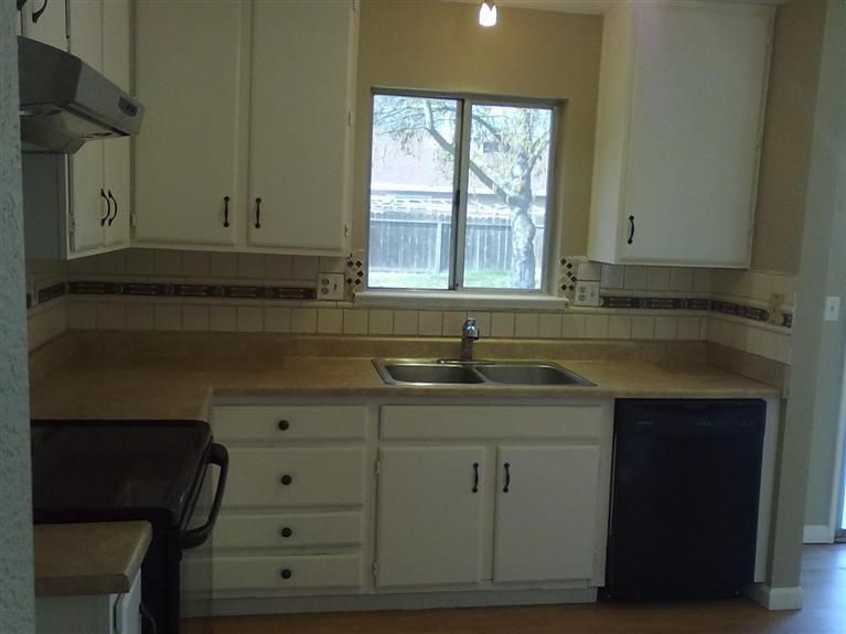 925 Marshall Ave, Modesto, CA 95351 photo 3