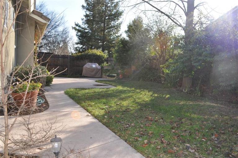 3109 Florinda Ln, Davis, CA 95618 photo 17