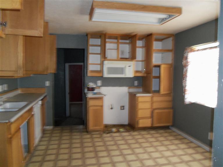 2132 W Moffett Rd, Ceres, CA 95307 photo 2