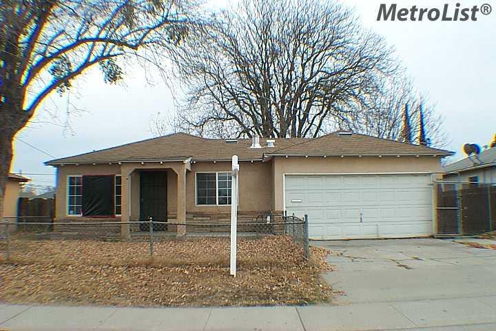 2132 W Moffett Rd, Ceres, CA 95307 photo 1