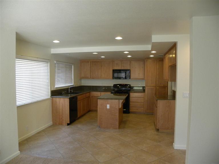 2424 Merle Ave, Modesto, CA 95355 photo 4