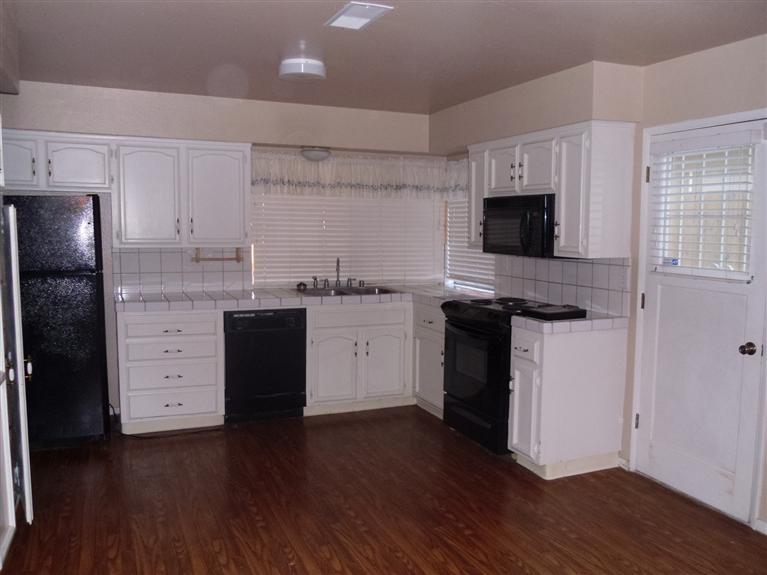 1047 Mirror Lake Dr, Merced, CA 95340 photo 6