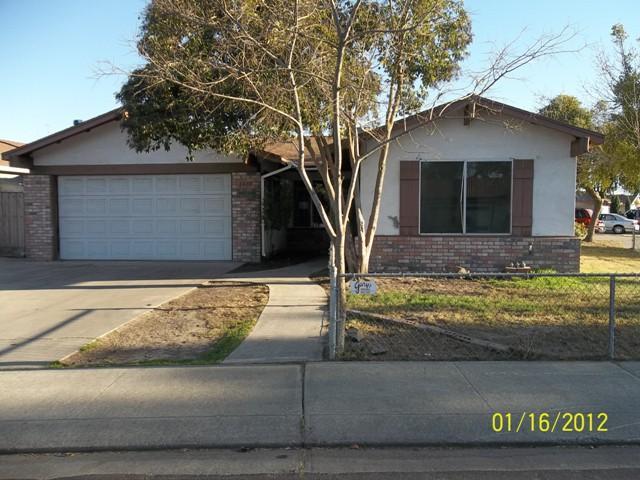 1932 Yellow Pine Dr, Modesto, CA 95351 photo 1