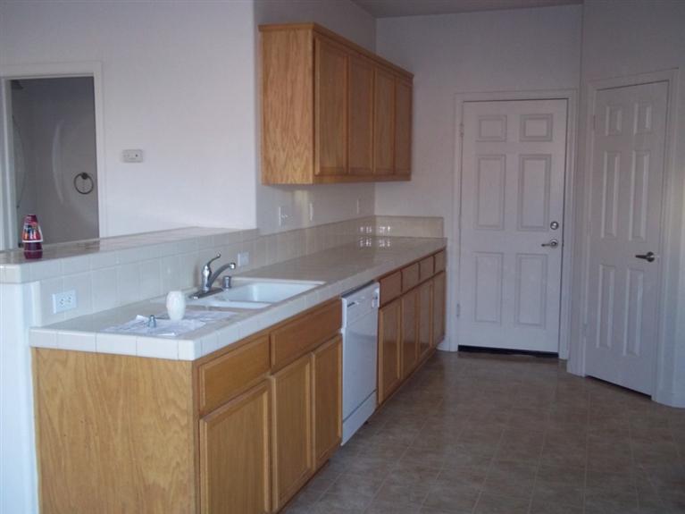 7296 Eagle Ct, Winton, CA 95388 photo 4