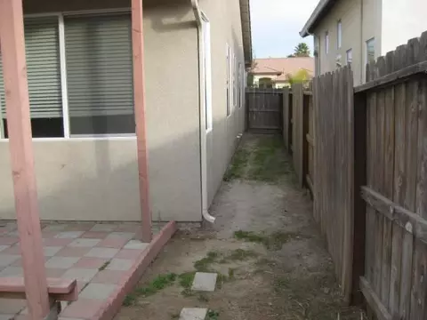 74 Travertine Ct, Lathrop, CA 95330 photo 14
