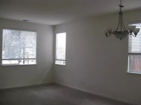74 Travertine Ct, Lathrop, CA 95330 photo 3