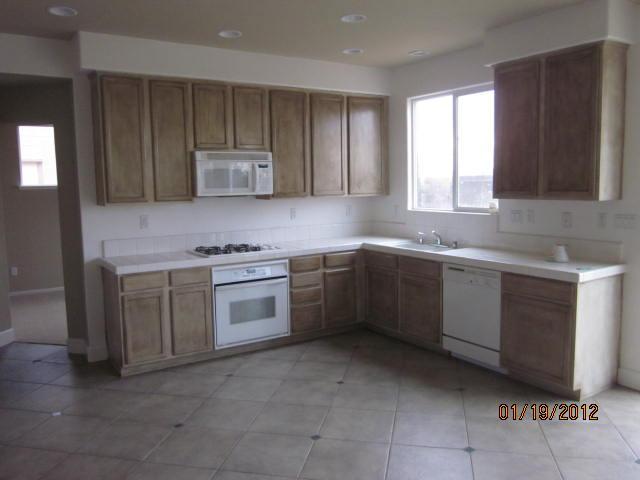 10762 Westerly Dr, Mather, CA 95655 photo 4