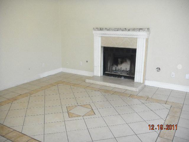 709 Mamilane, Modesto, CA 95351 photo 2