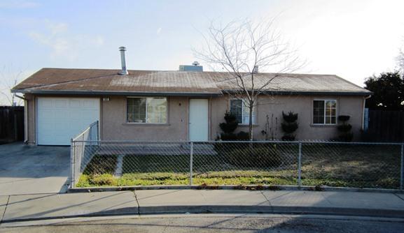 600 Carson Ave, Modesto, CA 95357 photo 1