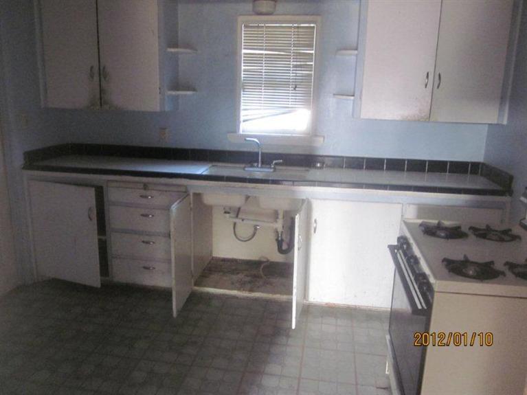 1241 Normandy Dr, Modesto, CA 95351 photo 6