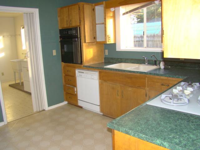 646 Palm Ave, Ripon, CA 95366 photo 6
