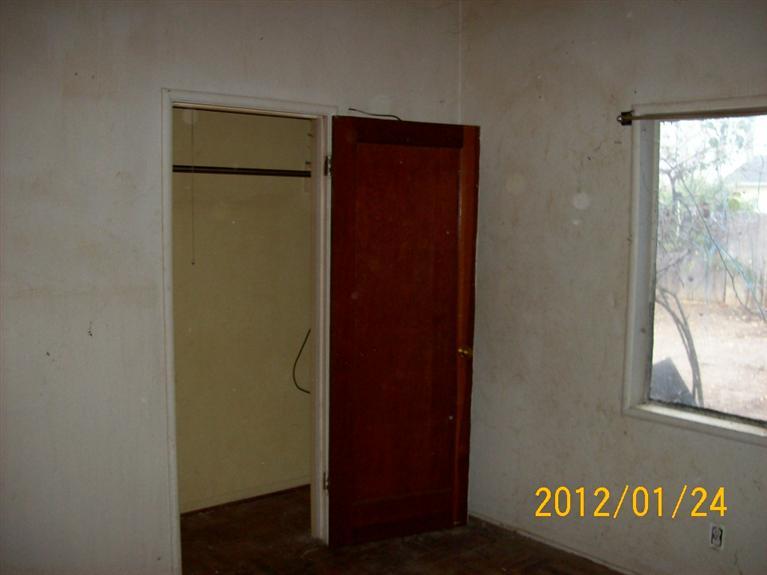1221 W 22nd St, Merced, CA 95340 photo 4